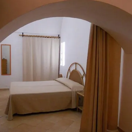 Casa Colonica غالّيبولي